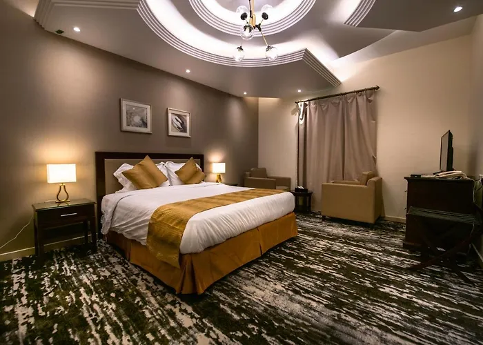 Golden Rose Hotel